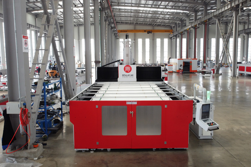 SM4020三轴铝模加工中心