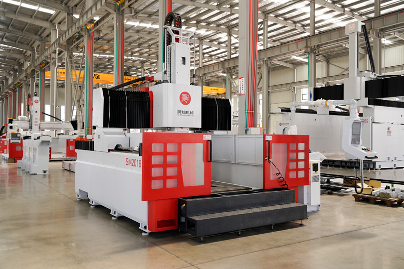 SM2016三轴铝模加工中心